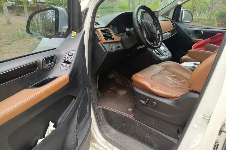 Used SAIC MAXUS G10 2018 PLUS 2.0T Automatic Luxury Executive Edition Driver Seat