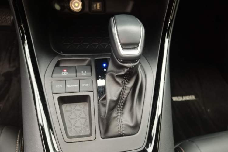 Used Toyota Wildlander 2024 2.0L CVT Two-Wheel Drive Luxury PLUS Edition