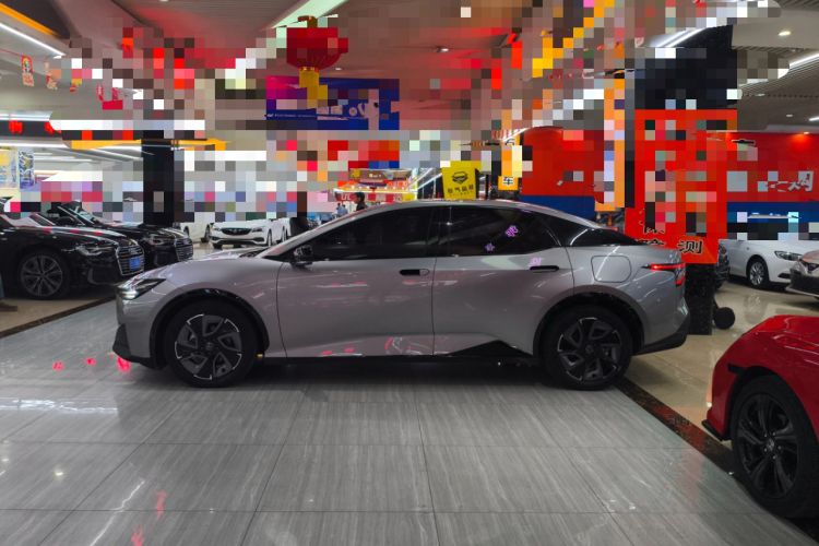 Used Toyota bZ3 2024 517 km Elite PRO
