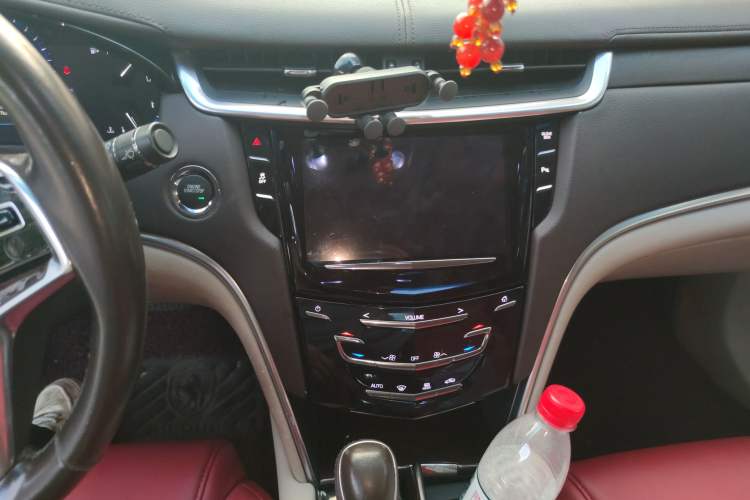 Used Cadillac XTS 2013 28T Comfort Model
