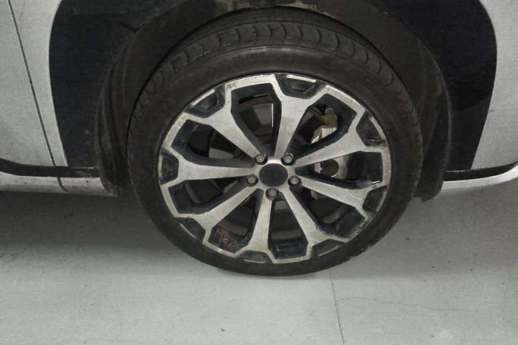 Used AION V 2024 Aion Tyrannosaurus 650 Smart Luxury Edition Exterior 7