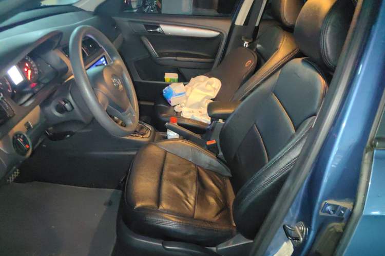 Used Volkswagen Lavida 2013 Revised Classic 1.6L Automatic Fashion Edition
