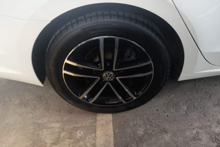 Used Volkswagen Lamando 2021 280TSI DSG Comfort Edition Exterior 5