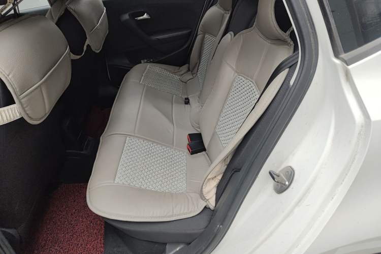 Used Volkswagen Polo 2013 1.4L Automatic Comfort Edition
