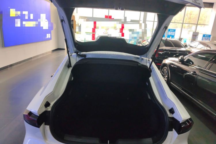 Used CHANGAN UNI-V iDD 2023 ZhiDian iDD 1.5T 113km Smart & Fun Version
