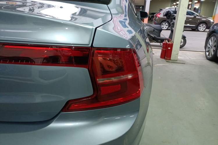 Used Volvo S90 2018 T4 Zhiyuan Edition