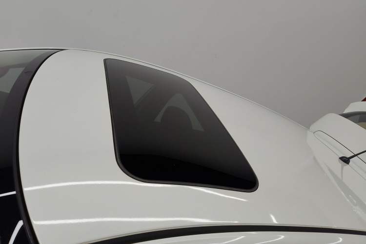 Used Nissan Tiida 2016 1.6L CVT Cool Dynamic Edition Roof