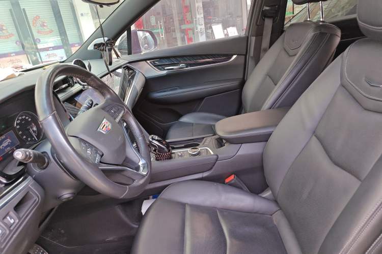 Used Cadillac XT6 2022 2.0T Six-Seater Four-Wheel-Drive Luxury Standard Edition