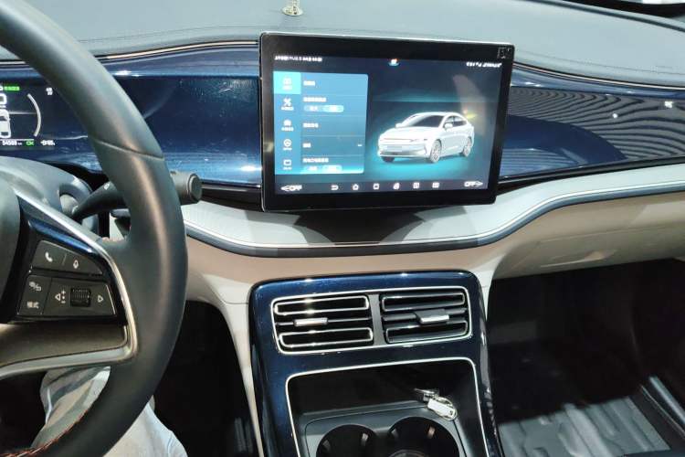 Used BYD Qin PLUS 2021 EV 500KM Luxury Model
