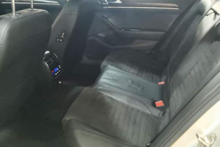 Used Volkswagen Magotan 2017 330TSI DSG Luxury Model