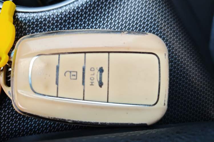 Used Toyota Camry 2023 2.0S FENGSHANG Edition
