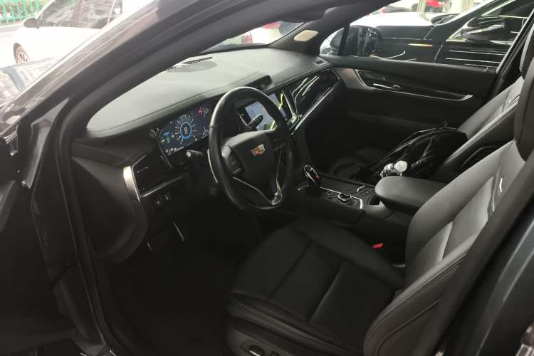 Used Cadillac XT6 2022 2.0T Six-Seater Four-Wheel-Drive Prestige Version
