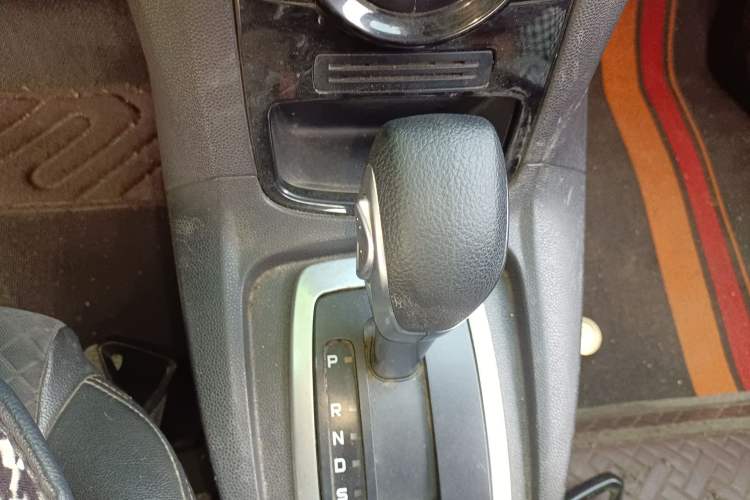 Used Ford Fiesta 2014 Hatchback 1.0 GTDi Automatic Dynamic Model Gear Lever