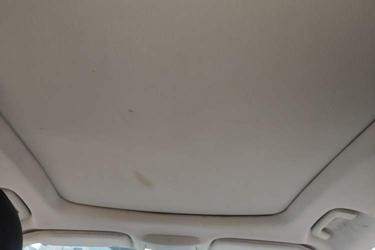 Used Ford Edge 2015 2.0T GTDi Four-Wheel Drive Prestige Model Headliner