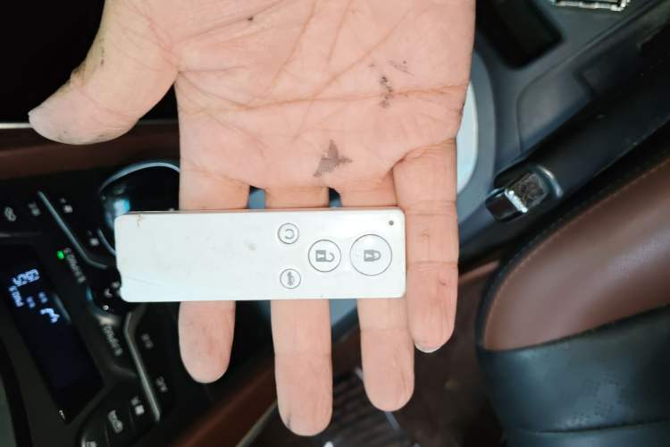 Used BYD G5 2014 1.5TID Automatic Prestige Model