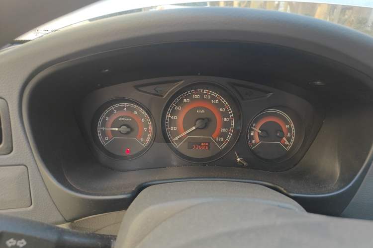 Used Soueast V3 Lingyue 2011 1.5L Manual Comfort Edition Instrument Cluster