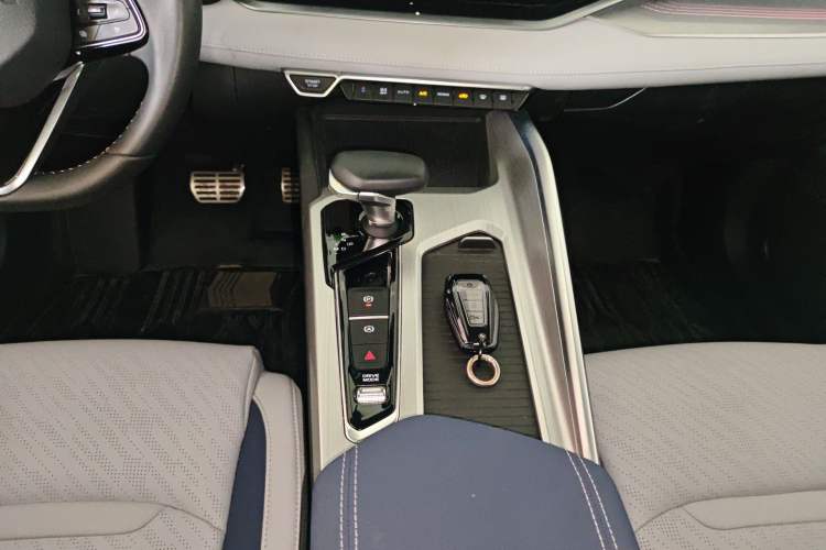 Used Geely Auto Preface 2023 2.0TD Prestige Version
