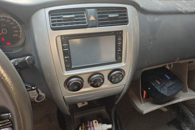 Used Suzuki Liana 2012 Hatchback 1.4 VVT Manual Luxury Model
