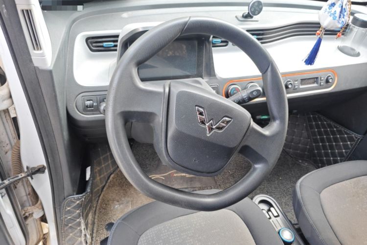Used Wuling Hongguang MINIEV 2020 Freedom Version Lithium Iron Phosphate Steering Wheel