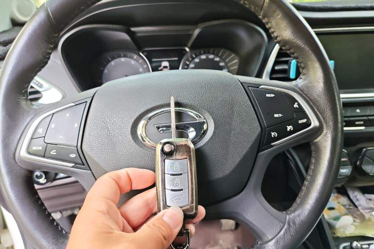 Used GAC Trumpchi GS4 2017 235T Manual Two-Wheel Drive Luxury Edition
