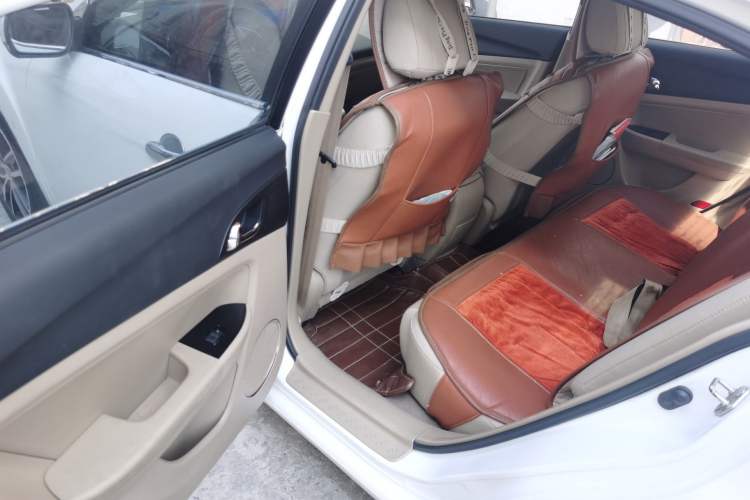 Used Bestune B50 2013 1.6L manual luxury version