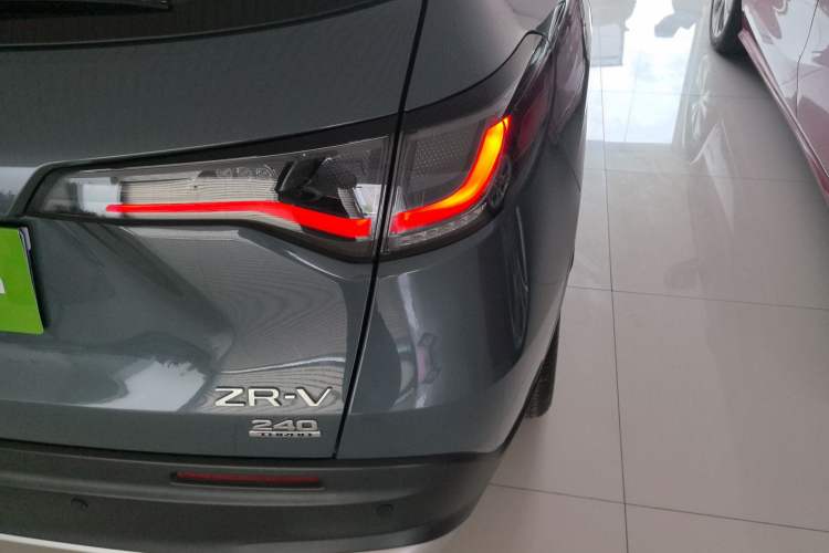 Used Honda ZR-V 2022 1.5T CVT Luxury Edition Exterior 3