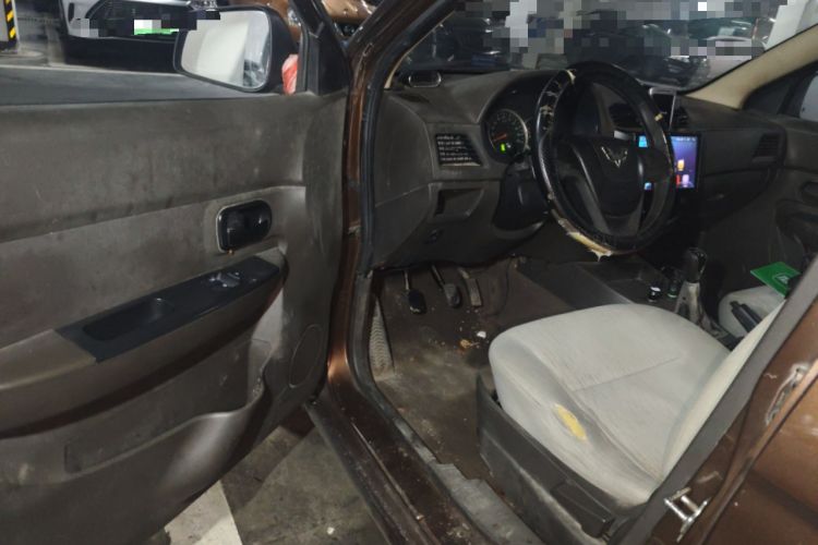 Used Wuling Hongguang 2015 1.5L S Basic Version China V Standard