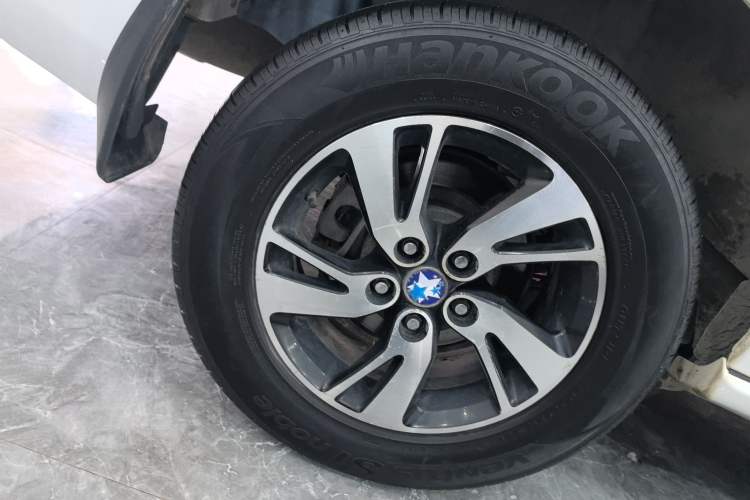 Used Venucia T70 2016 1.6L Manual Ruixing Edition Right Rear Wheel Hub