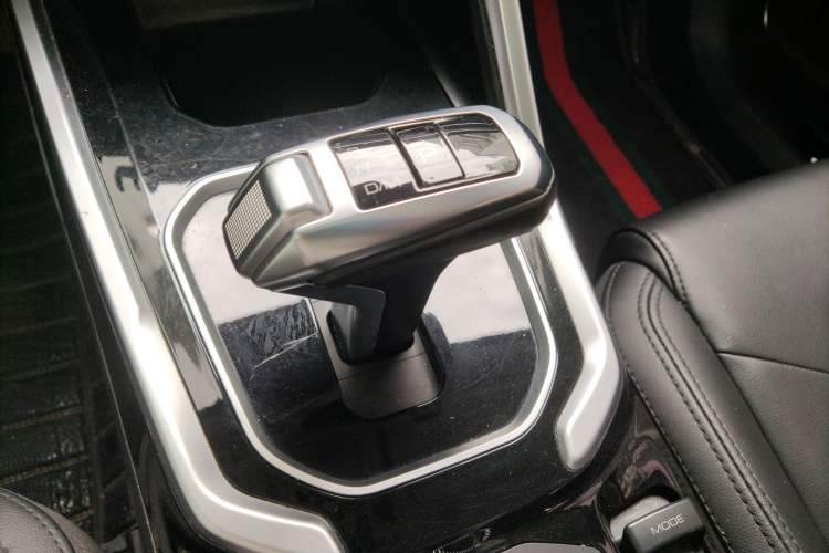 Used Haval H6 2017 Red-Label 2.0T Automatic Two-Wheel Drive Leading Edition
