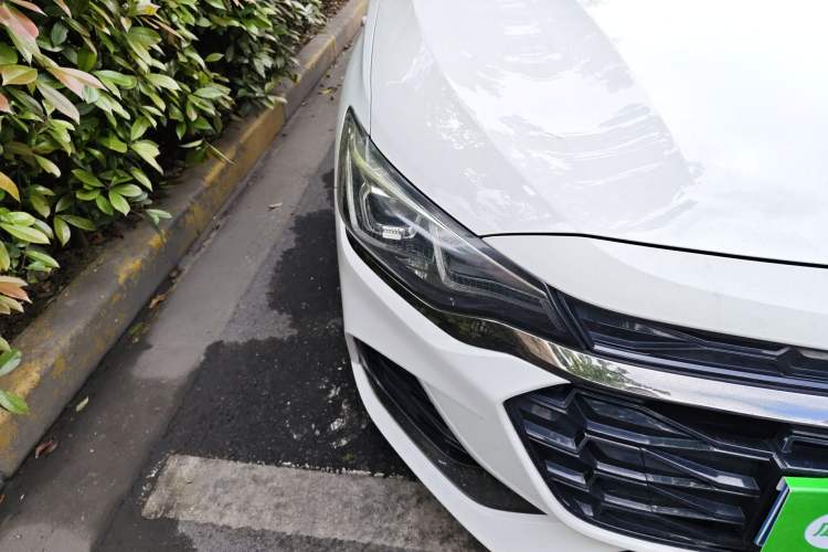 Used Chevrolet Monza 2019 RS 330T Automatic Comfort Edition China VI Standard