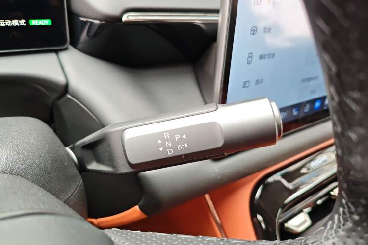 Used AION V 2024 Aion Tyrannosaurus 520 LiDAR Edition Gear Lever