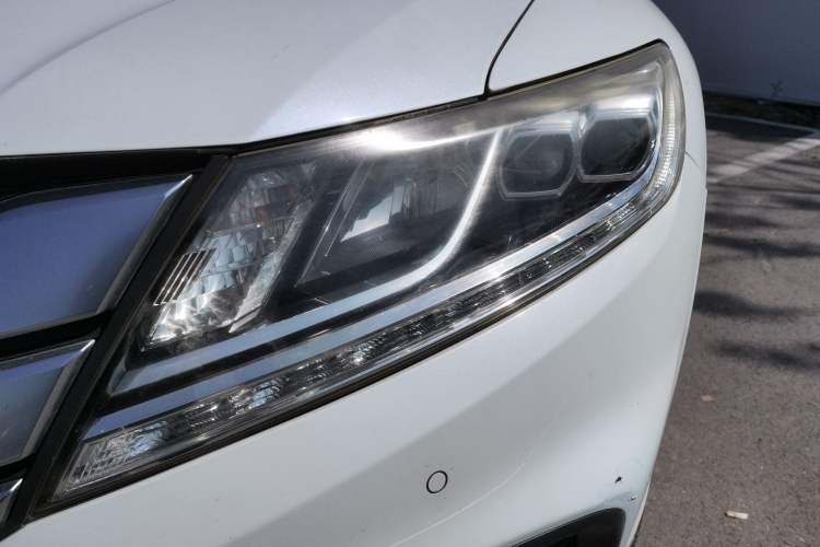 Used Honda Crosstour 2014 2.4L Luxury Edition Left Front Headlight