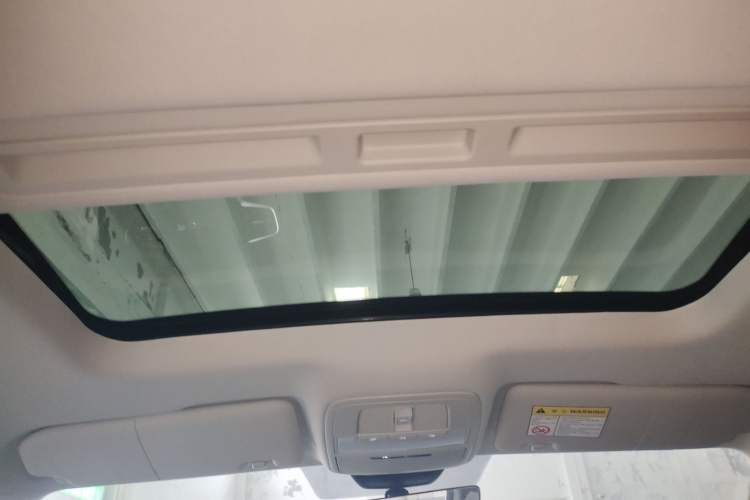Used Roewe Ei5 2021 500 Prestige Edition Headliner