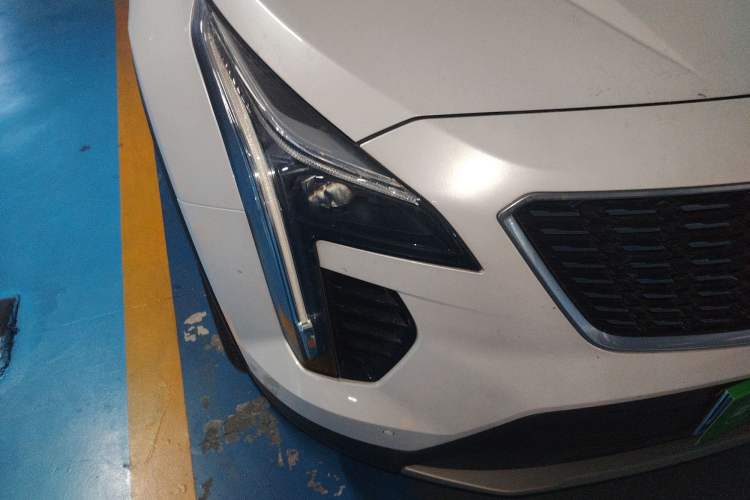 Used Cadillac XT4 2018 28T Two-Wheel Drive Leading Version