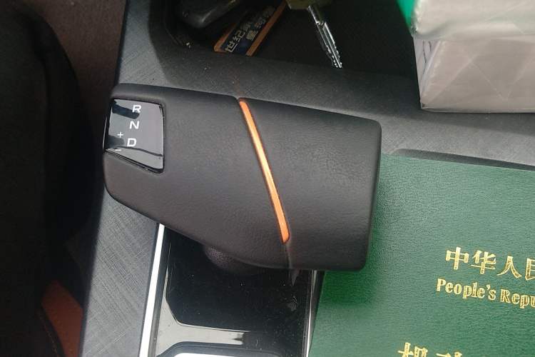 Used CHANGAN UNI-V 2023 1.5T Prestige Model Gear Lever