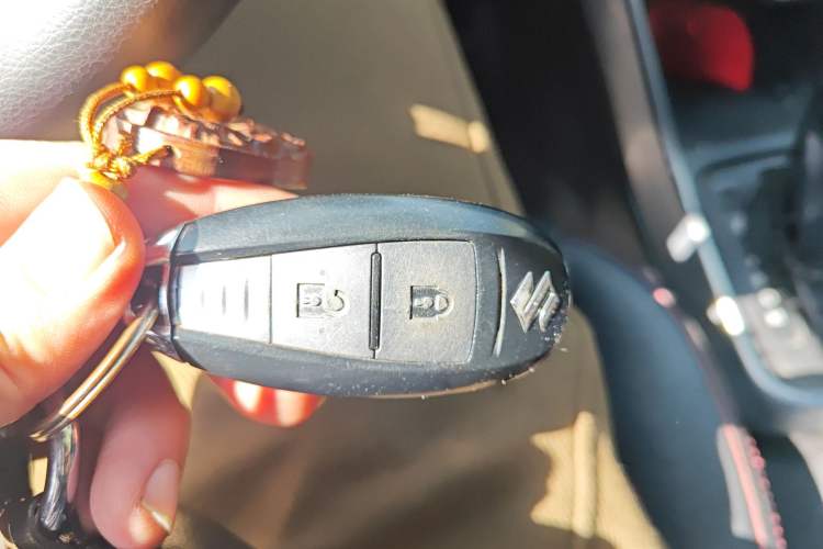 Used Suzuki S-Cross 2014 1.6L CVT Two-Wheel Drive Elite Version
