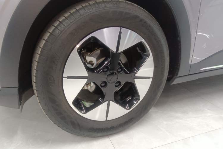 Used Geely Galaxy Geome 2025 UP 410km Exploration Edition
