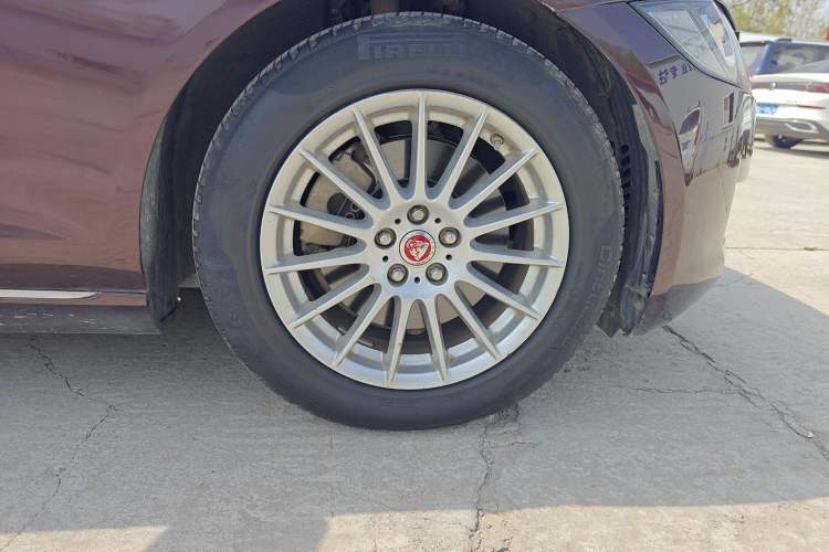 Used Jaguar XFL 2017 XFL 2.0T 200PS Windflower Edition
