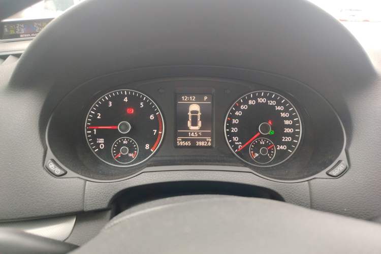 Used Volkswagen Sharan 2014 2.0 TSI Standard Model