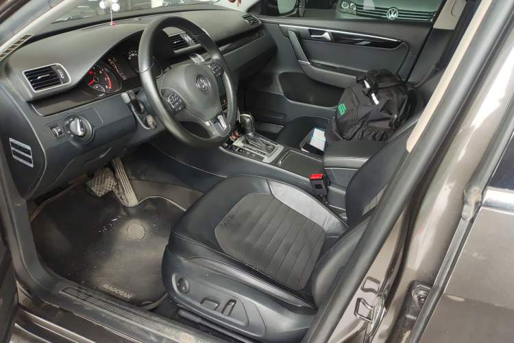 Used Volkswagen Magotan 2015 2.0 TSI Luxury Model
