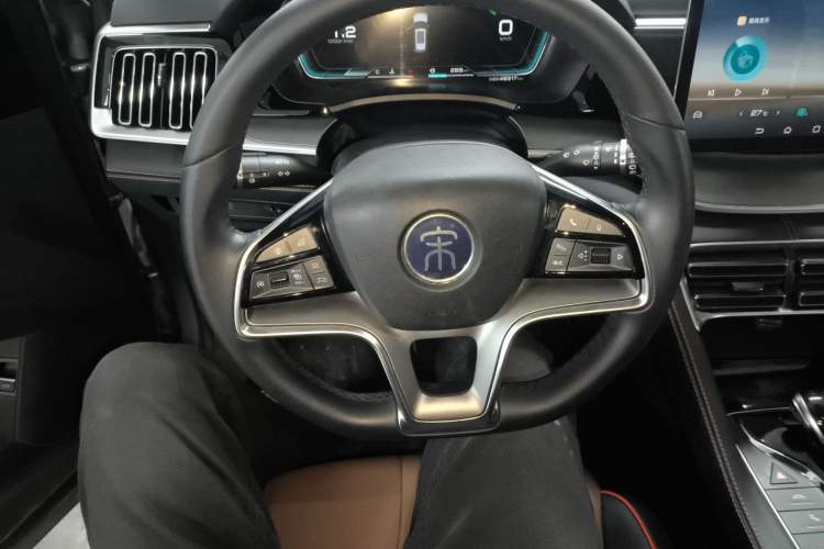 Used BYD Song PLUS 2020 1.5T Automatic Flagship Edition Center Console