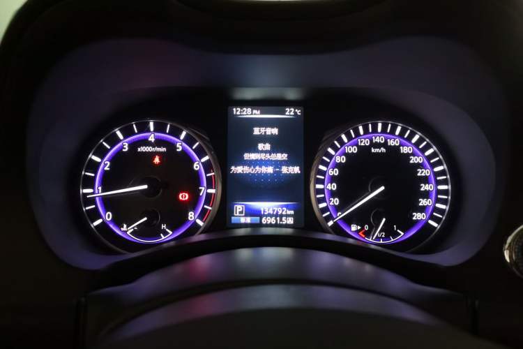 Used Infiniti Q50L 2015 2.0T Enjoyment Edition Instrument Cluster