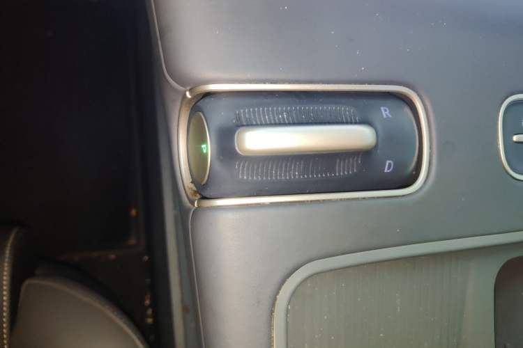 Used Nio ES8 2024 75 kWh Gear Lever