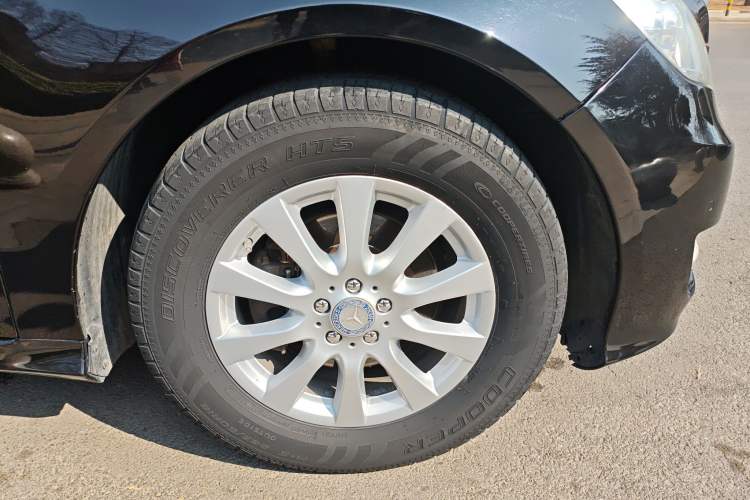 Used Mercedes-Benz R-Class 2011 R 300 L Business Model