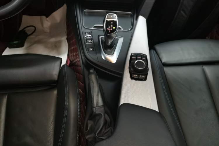 Used BMW 3 Series 2018 320i M Sport Package