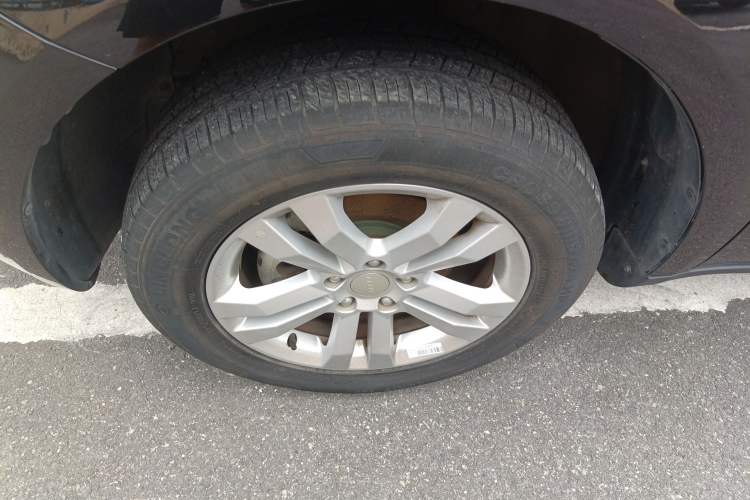 Used Geely Auto GX7 2015 Classic Edition 1.8L Manual Elite Model China IV
