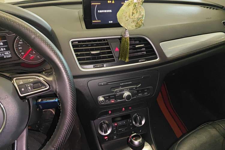 Used Audi Q3 2015 35 TFSI Comfort Model