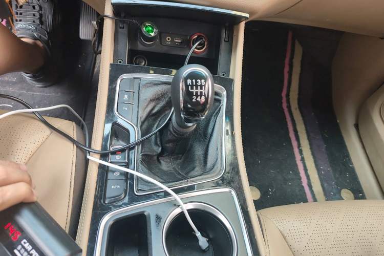 Used Baojun 730 2017 1.5T Manual Style 7 Seats China V