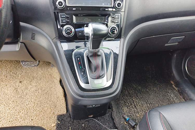 Used Haval H6 2016 Upgraded Model 1.5T Automatic Two-Wheel Drive Elite Version
