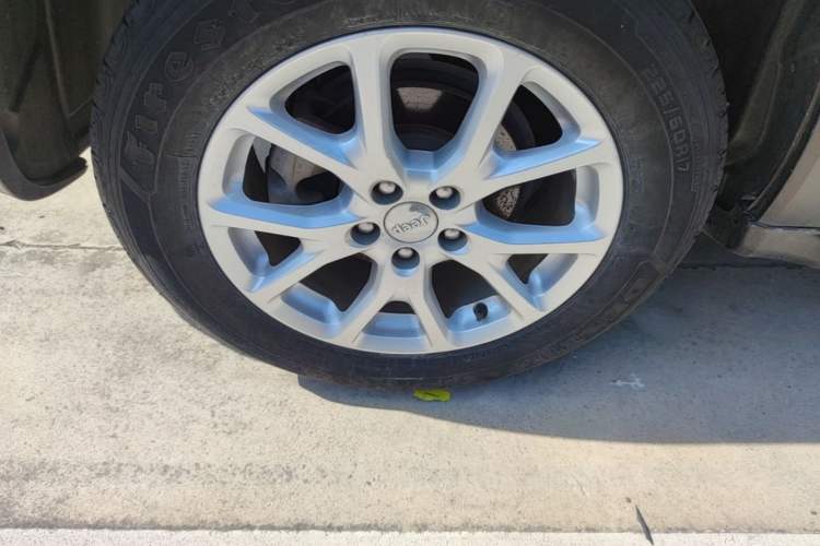 Used Jeep Cherokee 2017 2.4L Leading Edition